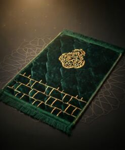 Green kid's prayer mat beautiful and carpet like material